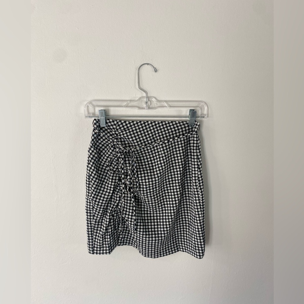 Zara Black and White Checkered Skirt